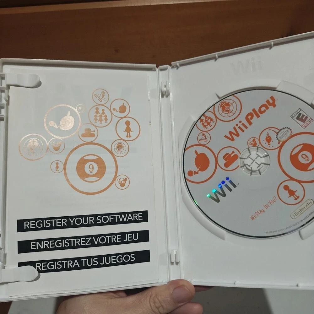 Wii Play‎ (Wii, 2007) with Case and Manual
